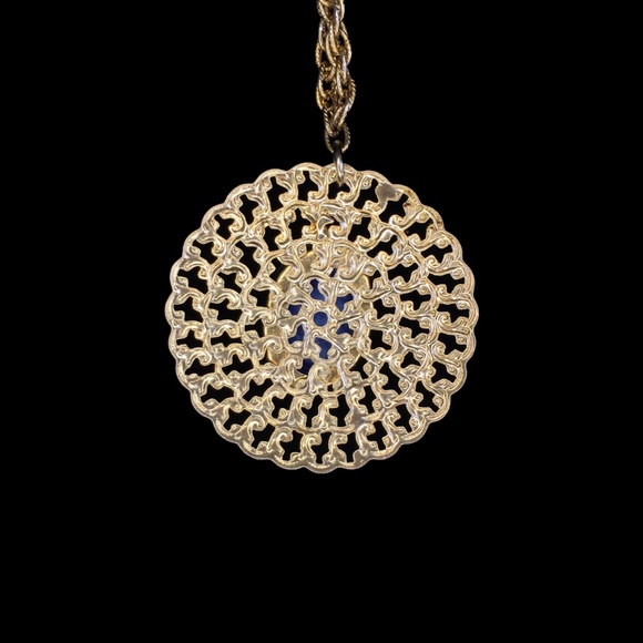 Vintage Blue Stone Gold Sun Pendant Necklace - Picture 5 of 6